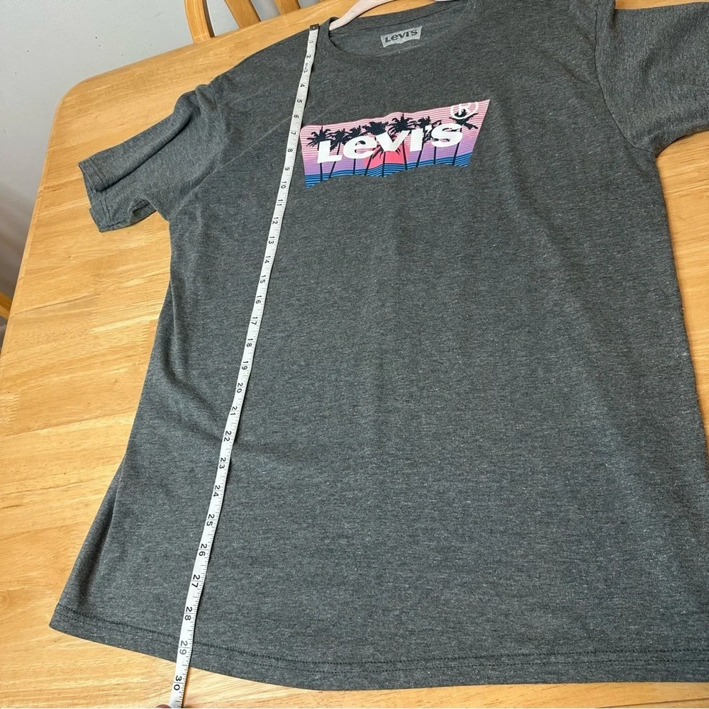 Levis Mens Large L T Shirt Gray Spellout Short Sleeve Casual Crew Neck Palm Tree